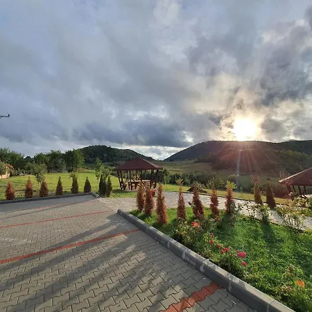Prislop Hotel *