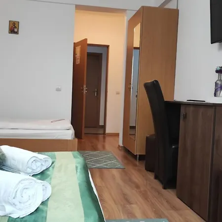 Prislop Hotel *