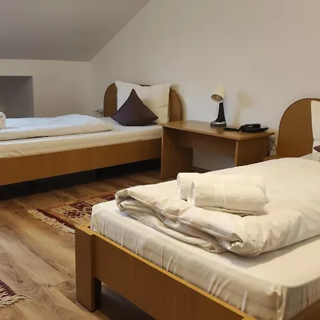Prislop Hotel *