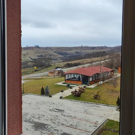 Prislop Hotel *